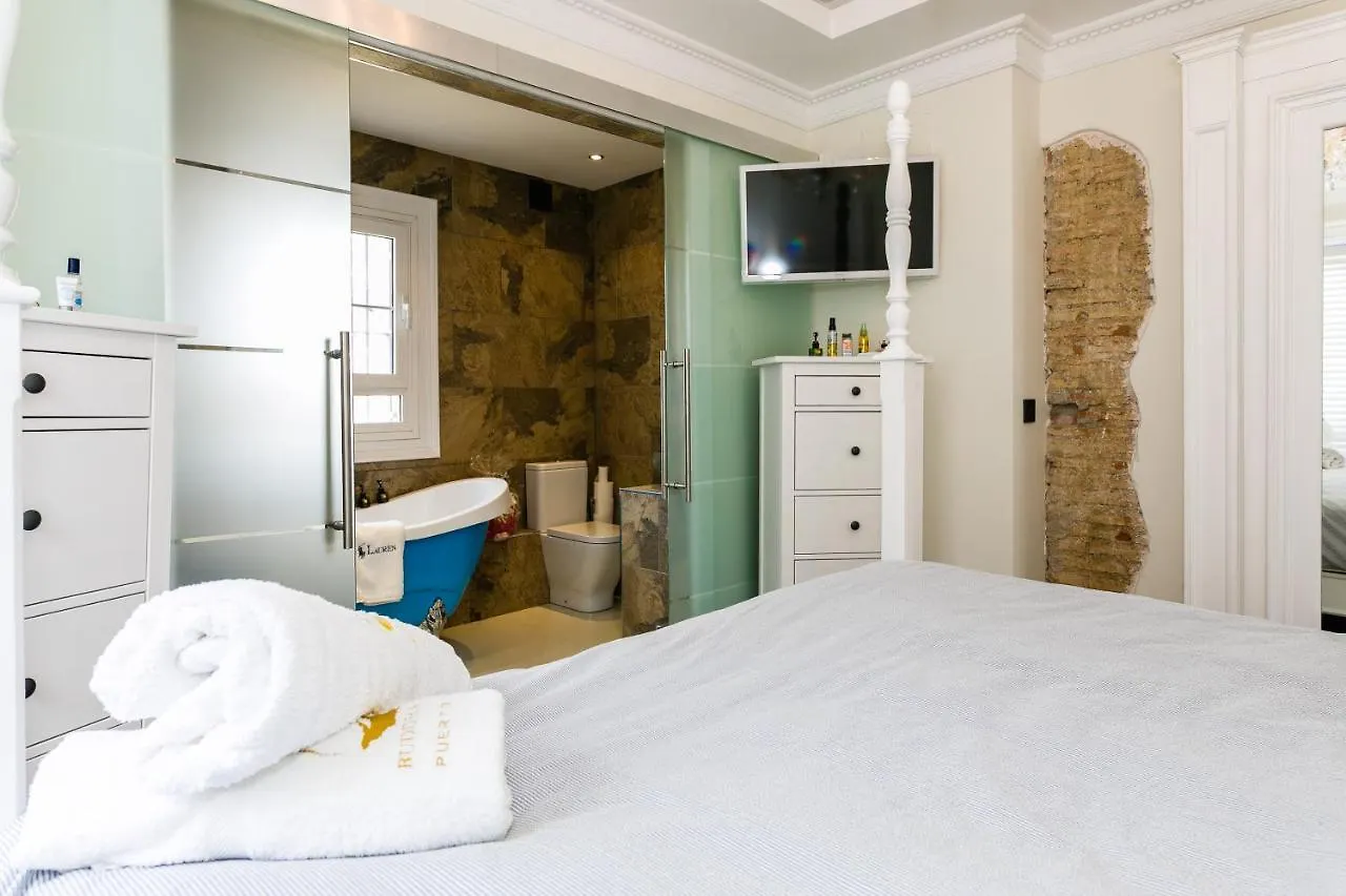 Weforyou 2 Bedrooms Penthouse At Malaga Center 0*,  España